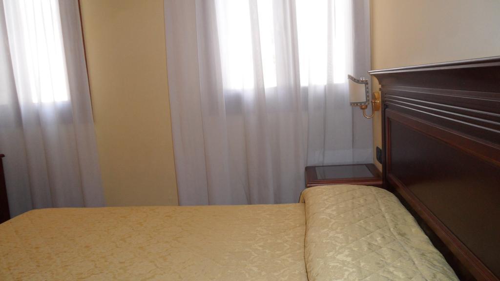 Alloggi Marinella Βενετία Εξωτερικό φωτογραφία