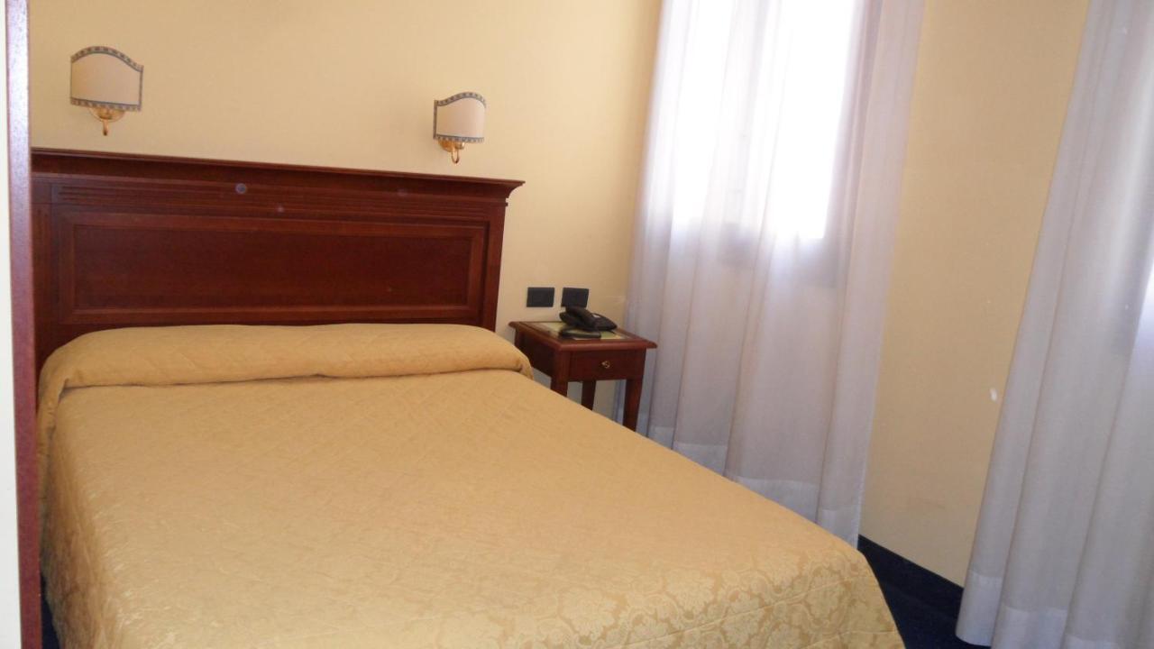 Alloggi Marinella Βενετία Εξωτερικό φωτογραφία